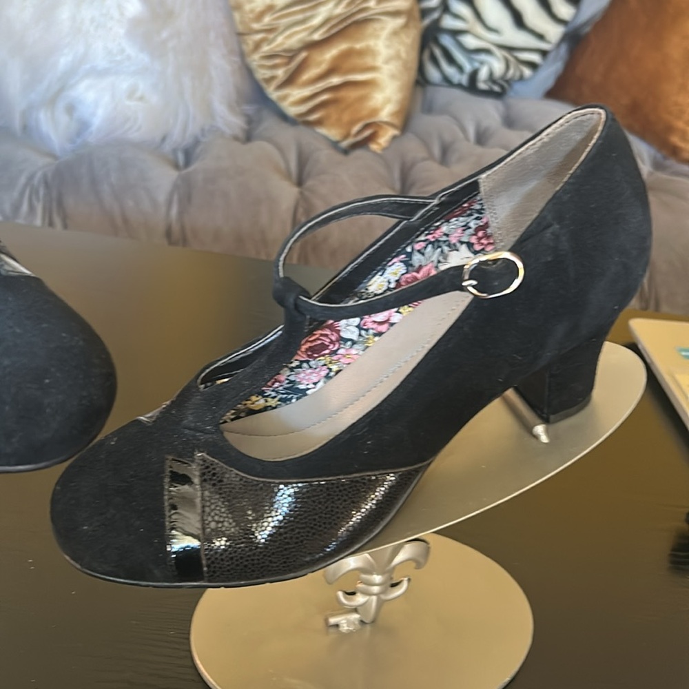 Hotter Georgette Women’s Pumps T-Strap Pale Bronze Suede Leather Size 8.5 - Picture 3 of 11